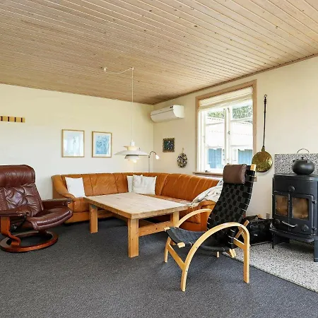 6 Person Holiday Home In Otterup-By Traum